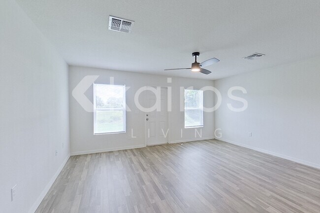 Foto del edificio - 8136 102nd Ave