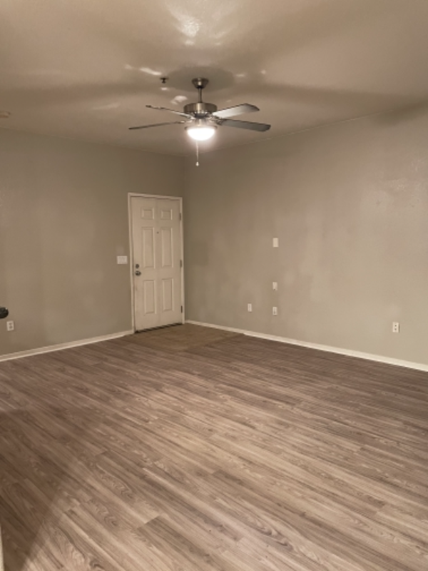 Foto del edificio - 9444 Harbour Point Dr