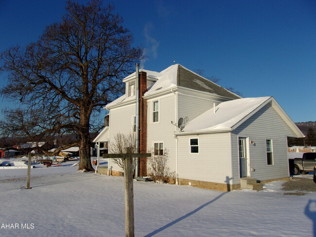 Foto del edificio - 140 Raleigh Rd