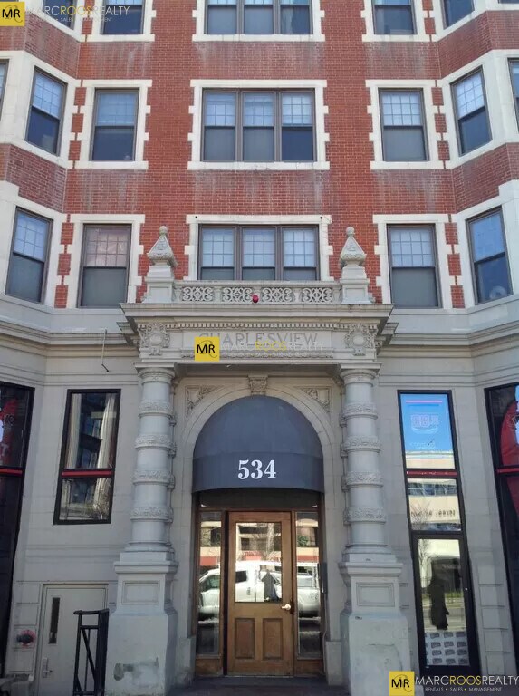 Foto del edificio - 536 Commonwealth Ave