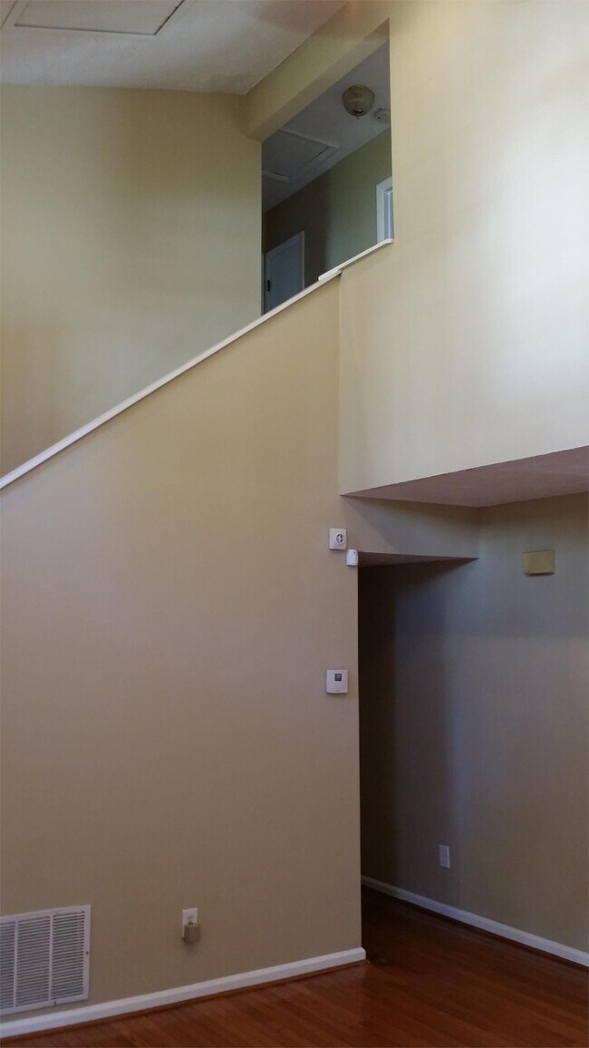 Building Photo - 5526 Downs Way