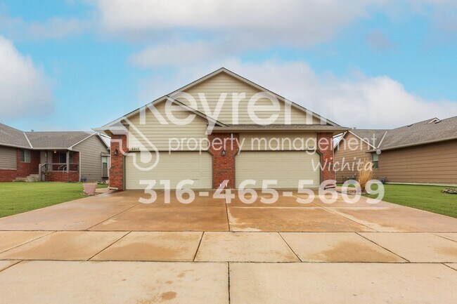 Foto del edificio - 2315-2317 E Coolwater St Duplex