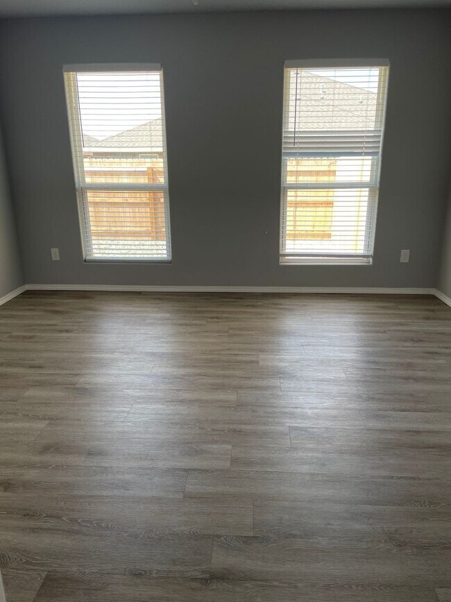 Foto del edificio - 1301 N. Colton- HW