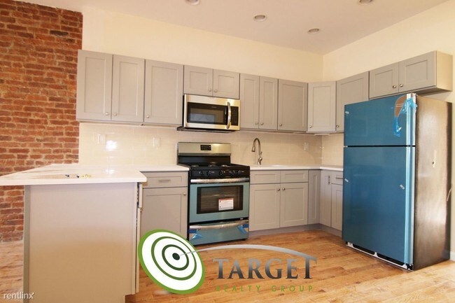 Building Photo - 3 br, 2 bath Apartment - 5516 Myrtle Ave 2F