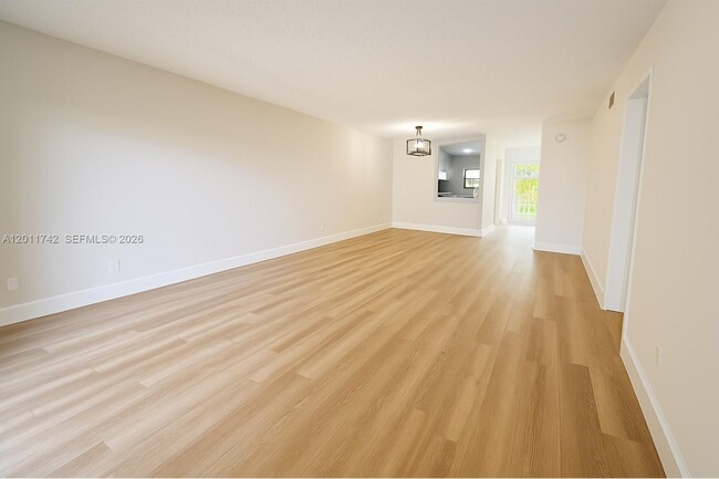 Foto del edificio - 333 NW 17th Ct