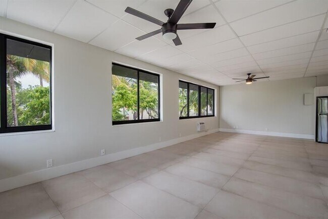 Foto del edificio - 1541 Cordova Rd