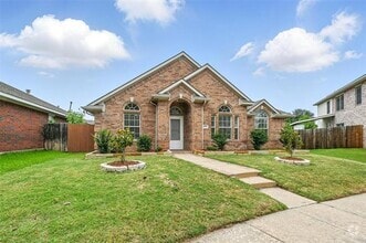 Building Photo - 6609 Adobe Cir