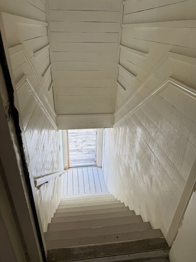 Foto del edificio - 2370 Ave C