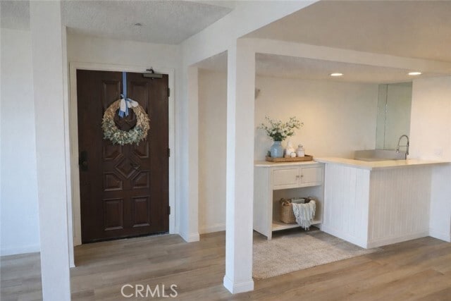 Building Photo - 3935 Bluff Pl