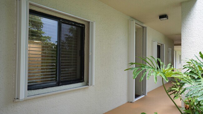 Foto del edificio - 2500 Presidential Way