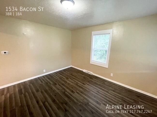 Building Photo - 1534 Bacon St