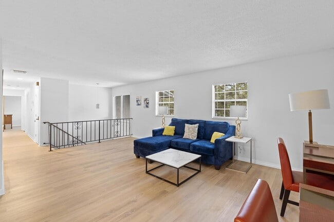 Foto del edificio - 5348 Hillock Ct