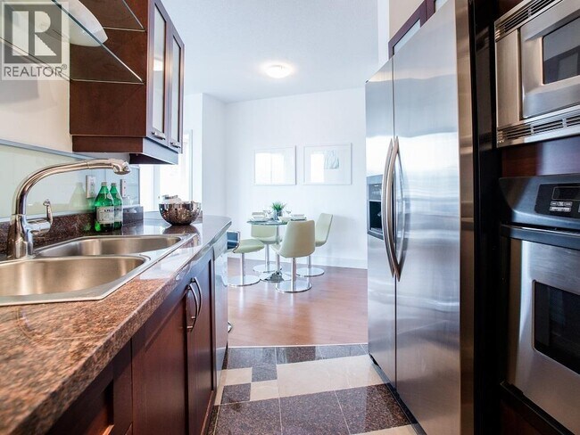 Photo du bâtiment - 1228 W Hastings St