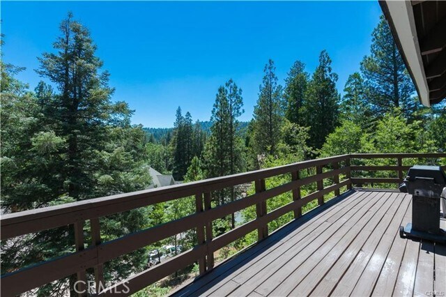 Foto del edificio - 676 Grass Valley Rd