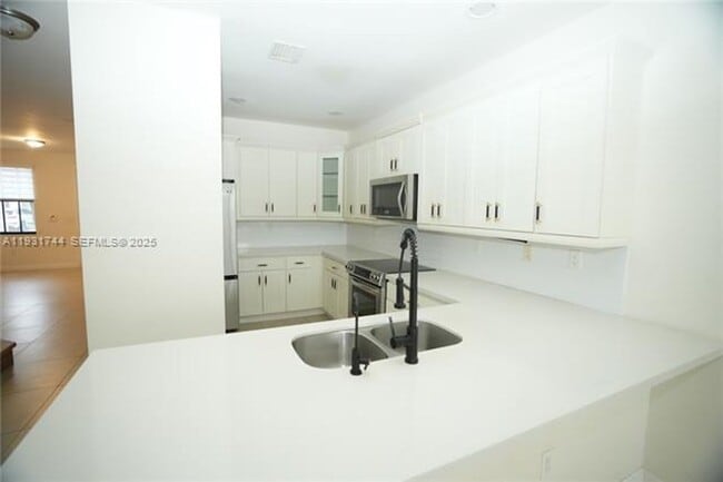 Building Photo - 10436 NW 61 Ln.