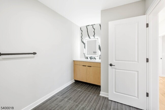 Building Photo - 108 Fleming Ave