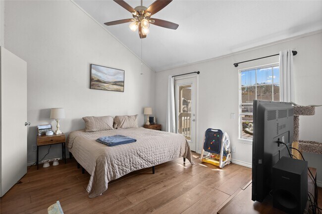 Foto del edificio - 11710 Southlake Dr