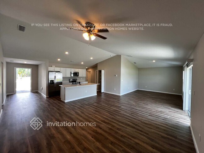 Foto del edificio - 1861 SE Berkshire Blvd
