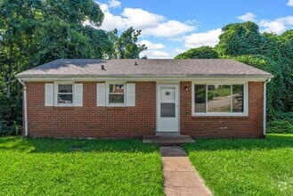 Building Photo - 511 Washington Ct