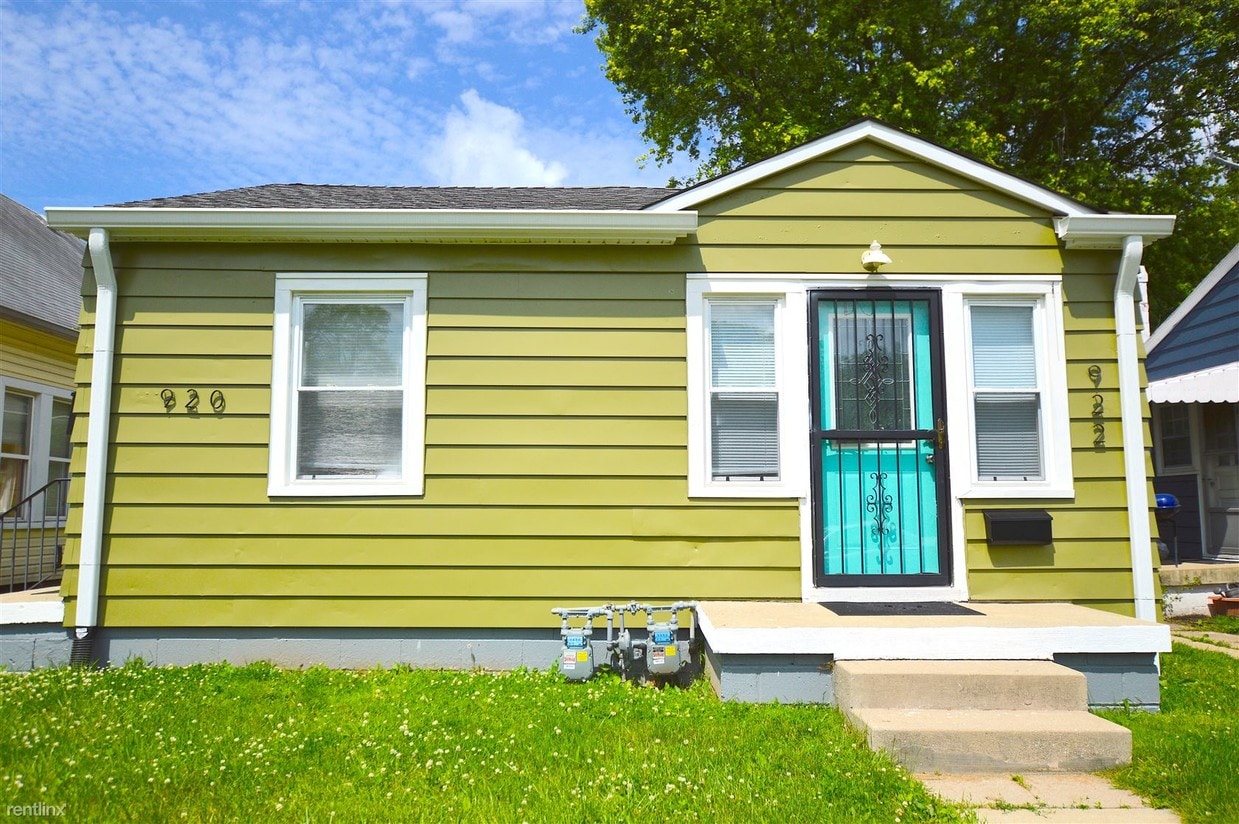 922 E Pleasant Run Pkwy N Dr, Indianapolis, IN 46203 Room for Rent in