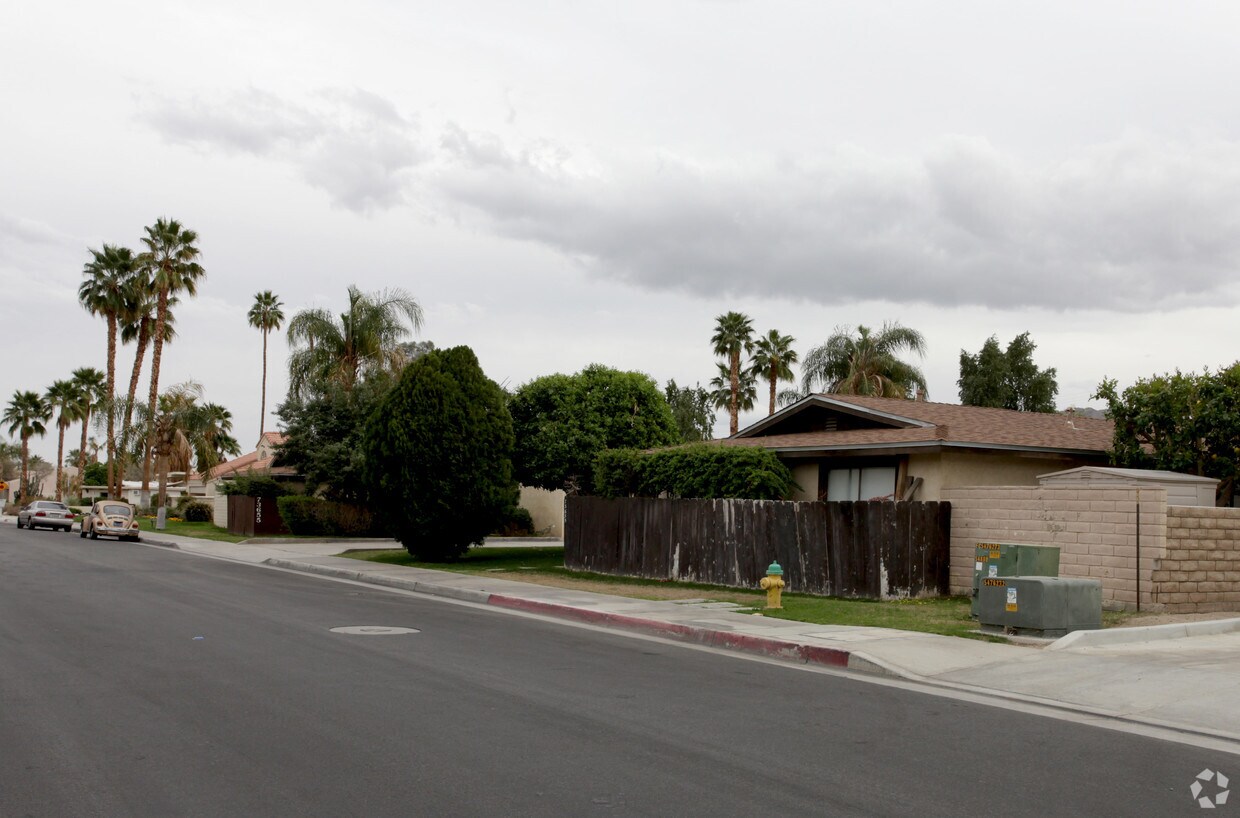 Building Photo - 73655 Santa Rosa Way