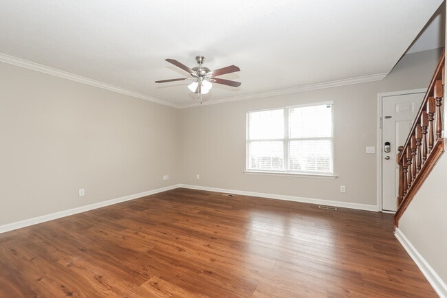 Building Photo - 1107 Lillian Ct