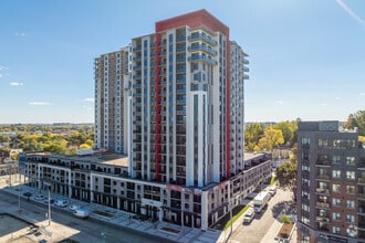 Building Photo - Vertikal