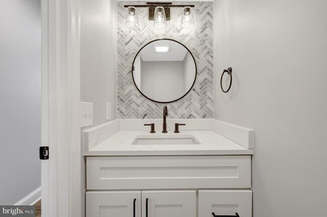 Foto del edificio - 13416 Whaley Ct