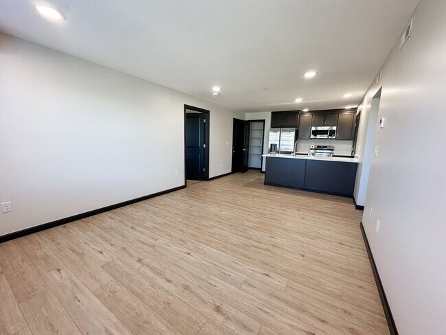 Foto del edificio - Beautiful 2 Bed, 1.5 Bath Apartment in PRIME location!  Furnished & Unfurnished Options Available!