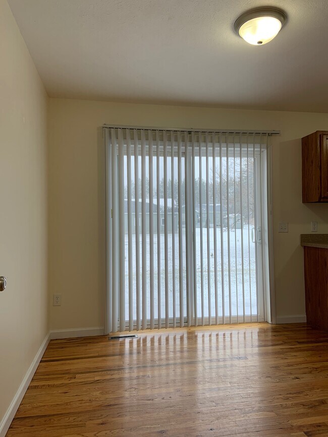 Foto del edificio - 204 Betsinger Rd