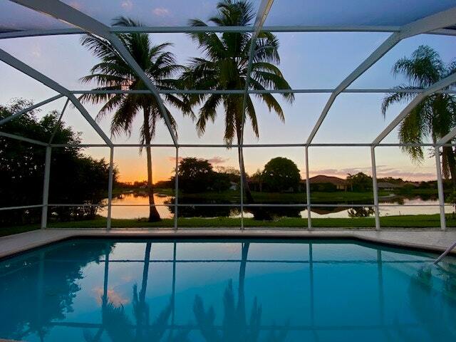 Foto del edificio - 11305 Longshore Way E