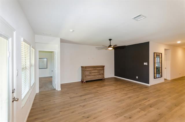 Foto del edificio - 781 Daybreak Ln