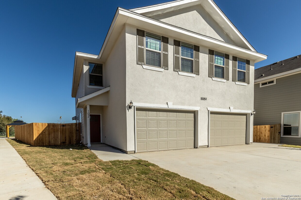 Foto principal - 10351 Lynwood Crk