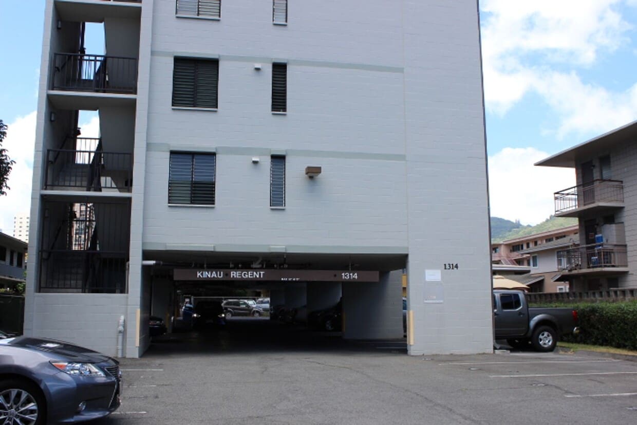 Primary Photo - FOR RENT-1314 Kinau ST #204