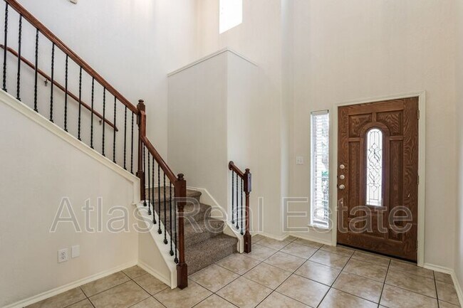 Building Photo - 6802 Foster Fields
