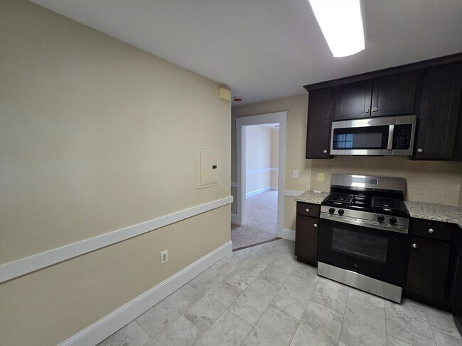 Foto del edificio - 288 Pleasant St