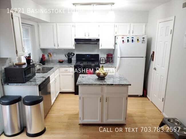 Foto del edificio - 14721 Basingstoke Loop