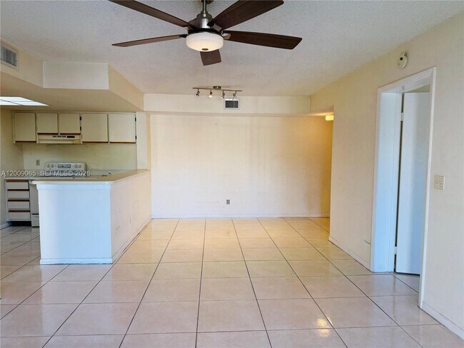 Foto del edificio - 9266 W Atlantic Blvd