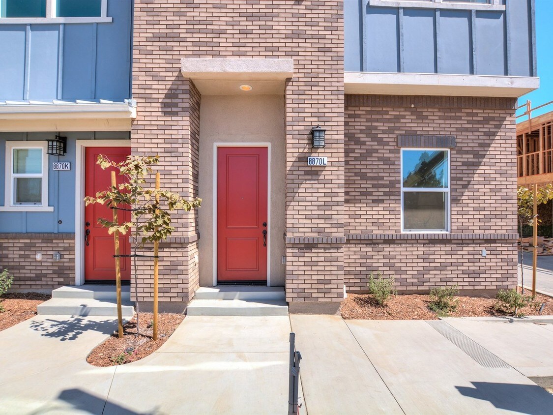 4956 E Arrow Hwy, Montclair, CA 91763 Townhome Rentals in Montclair