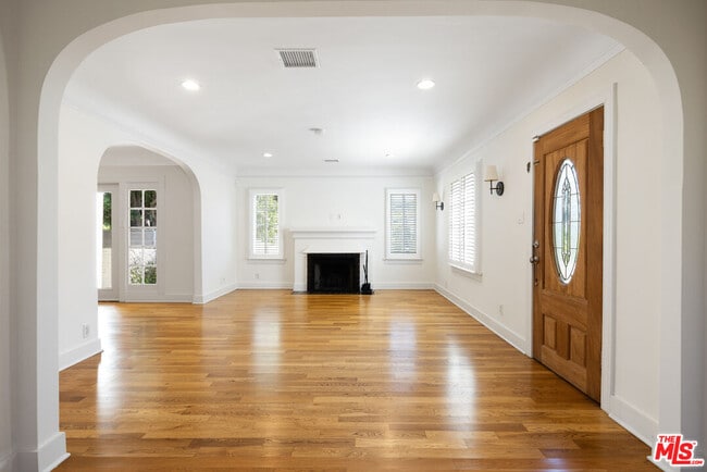 Building Photo - 2254 Camden Ave