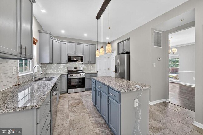 Foto del edificio - 9624 Stuart Ln