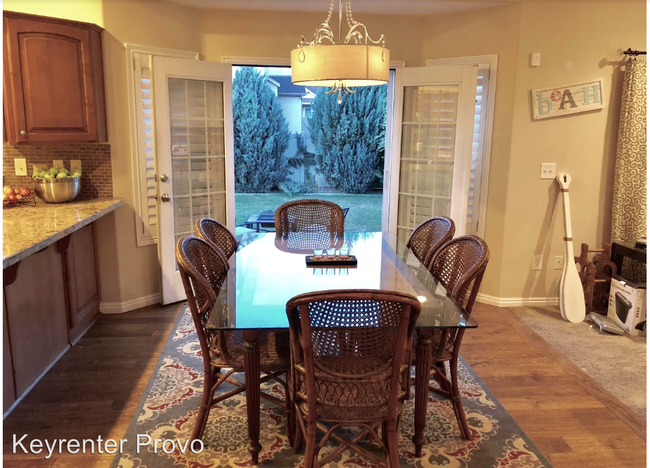 Foto del edificio - 5 br, 3.5 bath House - 2272 N 2450 W