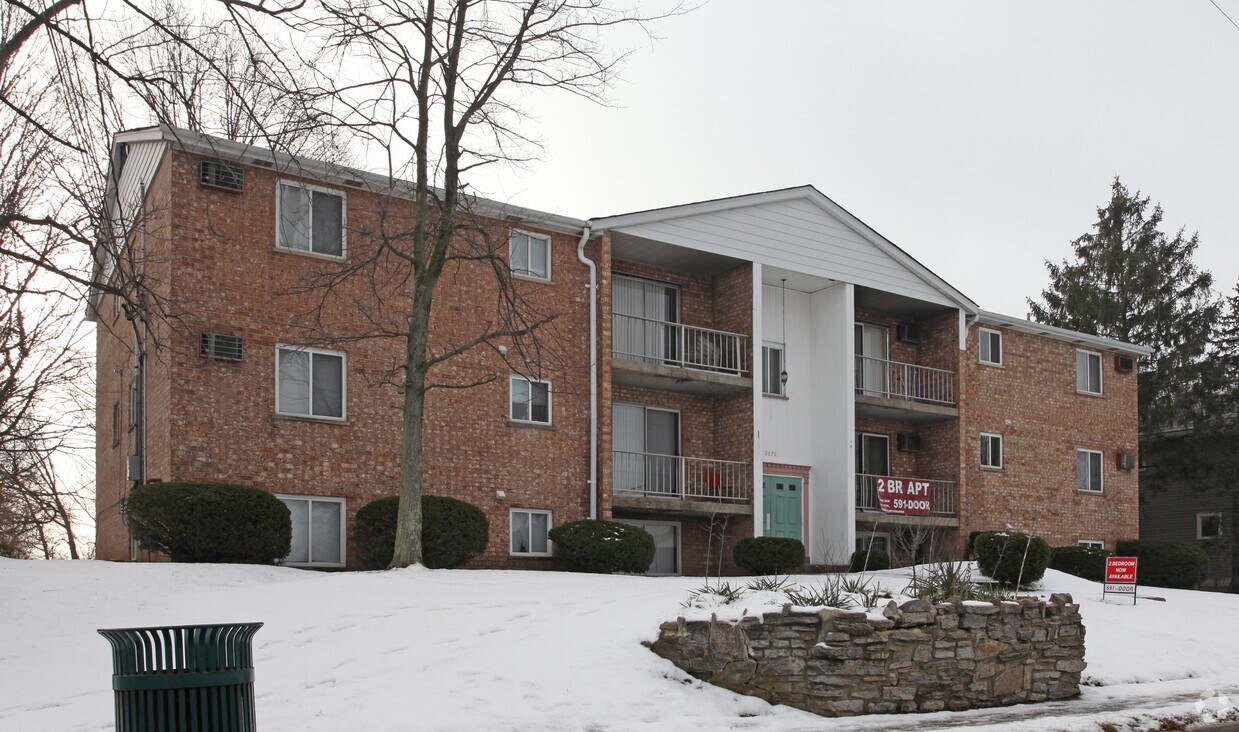 Building Photo - 2679 Montana Ave