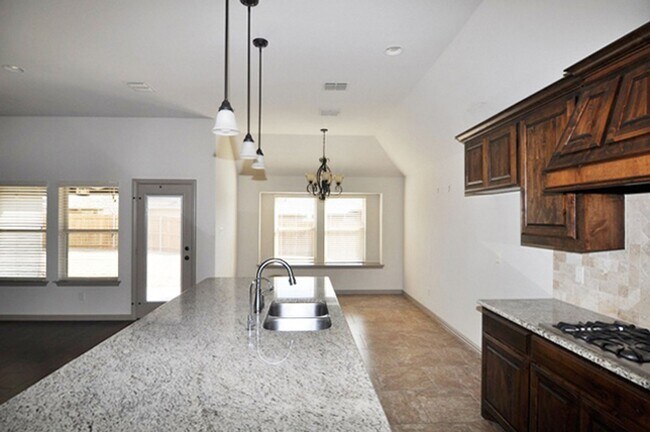 Building Photo - Available NOW 4-3-2 in FW!