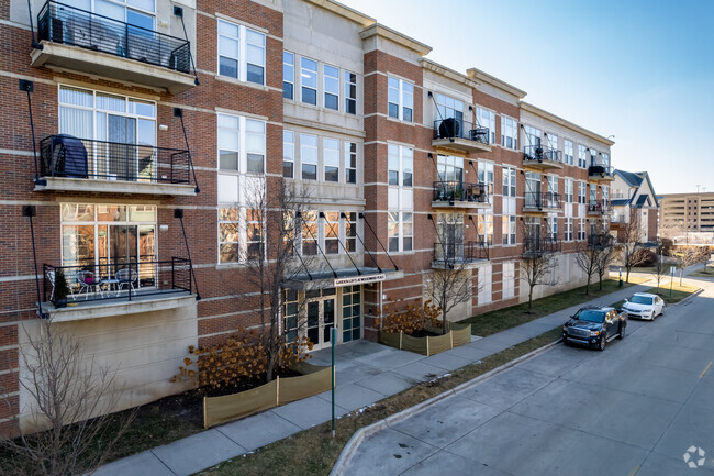 Foto del edificio - Garden Lofts