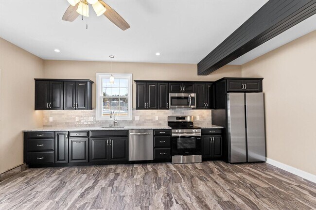 Foto del edificio - 6 Latchkey