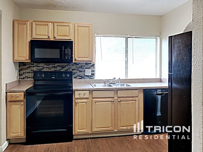 Building Photo - 1818 Coleta Pl