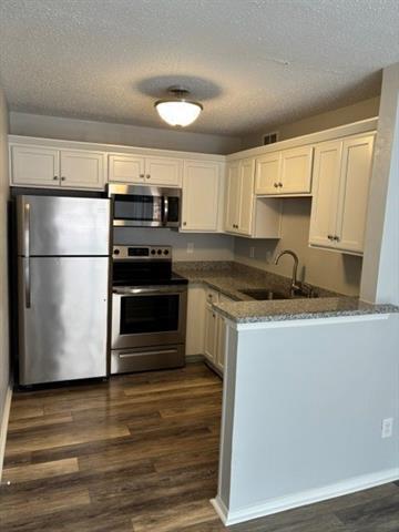 Foto del edificio - 18333 Roehampton Dr