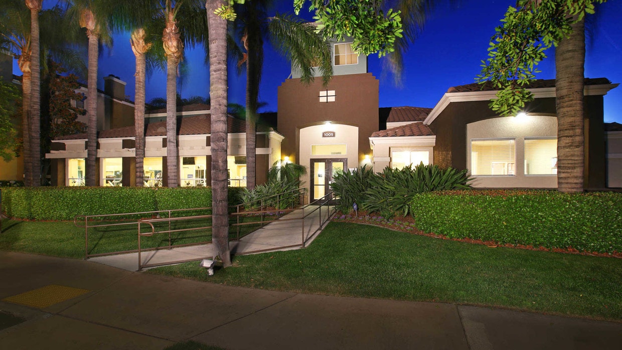 Centre Club Apartments 1005 N Center Ave Ontario, CA