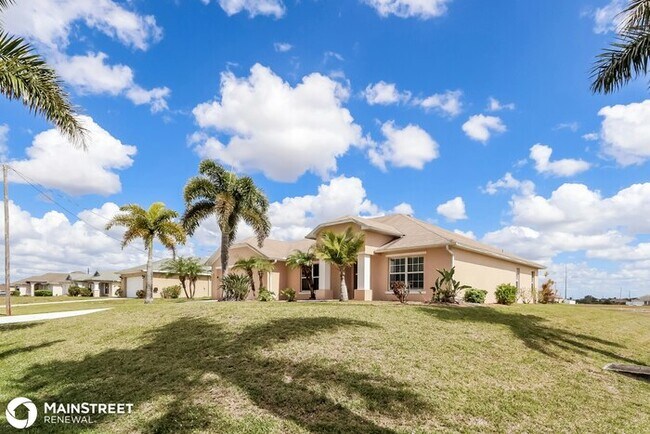 Building Photo - 2201 NW 1st Pl, Cape Coral, FL 33993